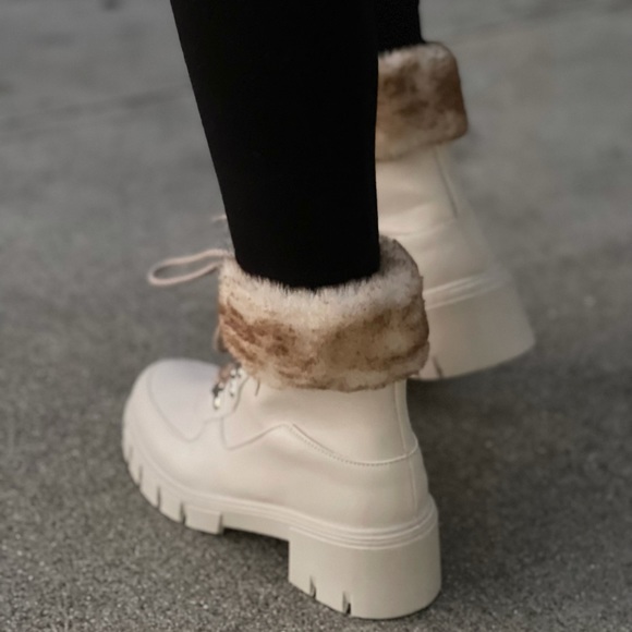 Bone Lace-up Combat boot with faux fur ankle cuff - Picture 7 of 16